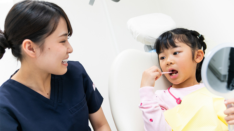 一般歯科・予防歯科・小児歯科も併設の為、虫歯治療、予防歯科、歯石取りなども全て当院で可能！